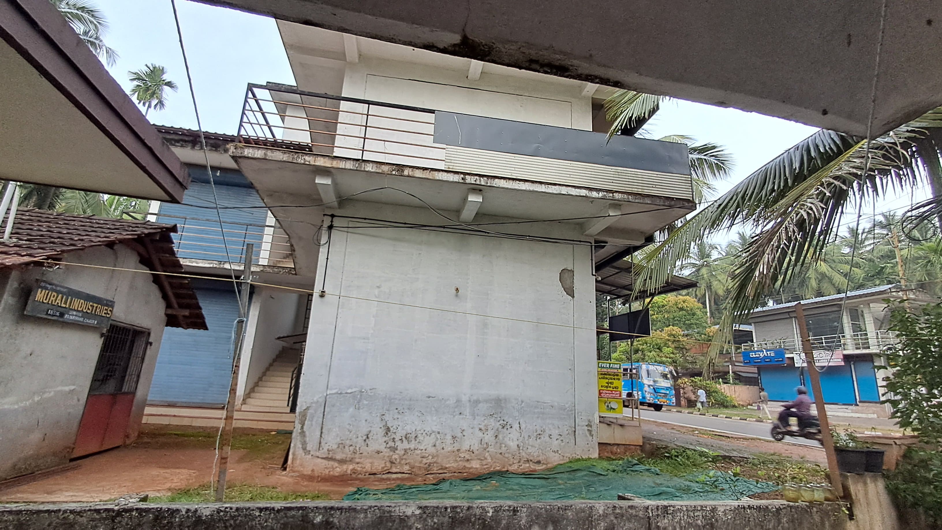 VASS Arcade Commercial Space